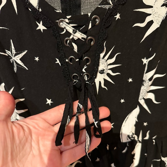 Hot Topic Sun and Moon theme dress - Picture 4 of 13